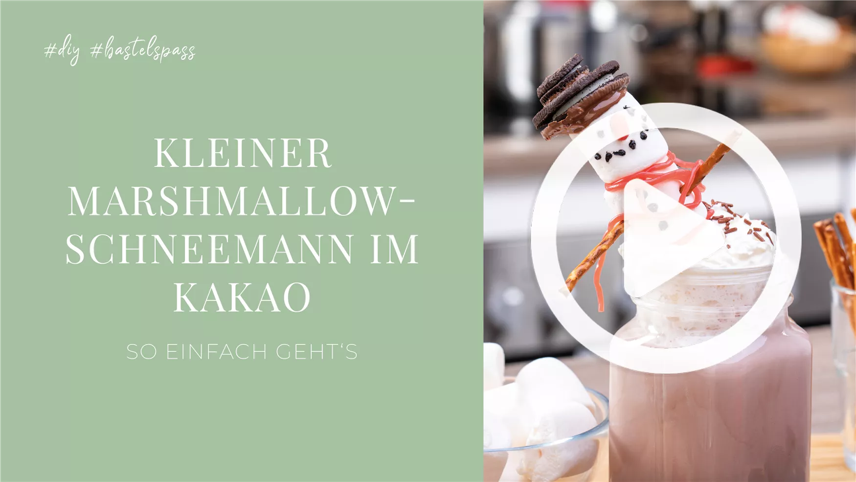 Kleiner Marshmallow-Schneemann im Kakao